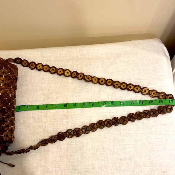 Coconut Shell Button Shoulder Purse - Picture 11 of 11